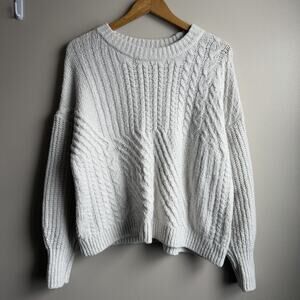 Old Navy Cream Cable Knit Crewneck Sweater Women’s Medium Ivory Pullover